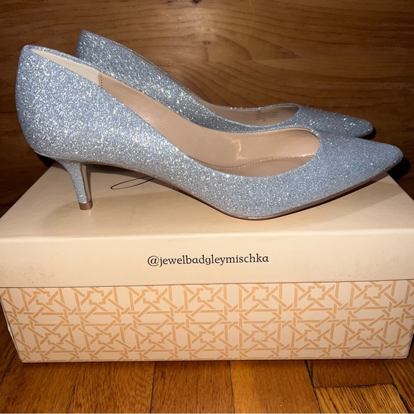 Jewel Badgley Mischka Silver Glitter Heels - Picture 1 of 6